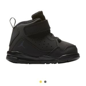 Black Jordan’s Size 5C